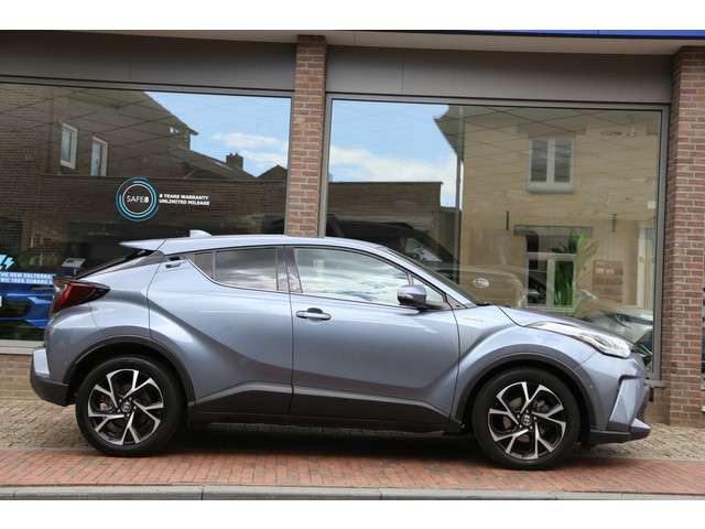 Toyota C-HR 2