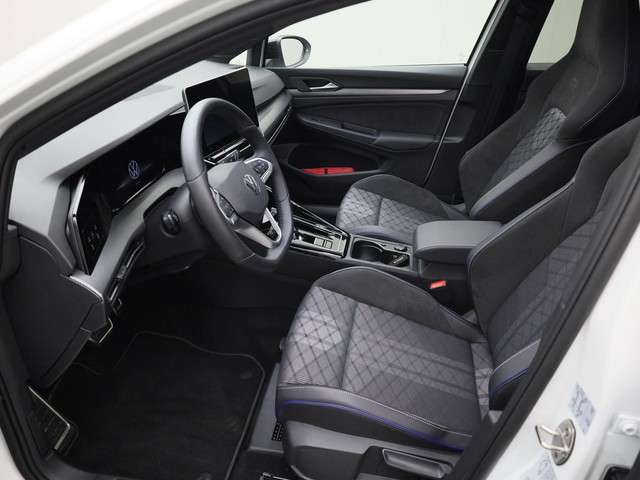Volkswagen Golf 2024 Benzine