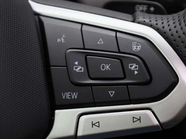 Volkswagen Golf 2024 Benzine
