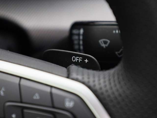 Volkswagen Golf 2024 Benzine