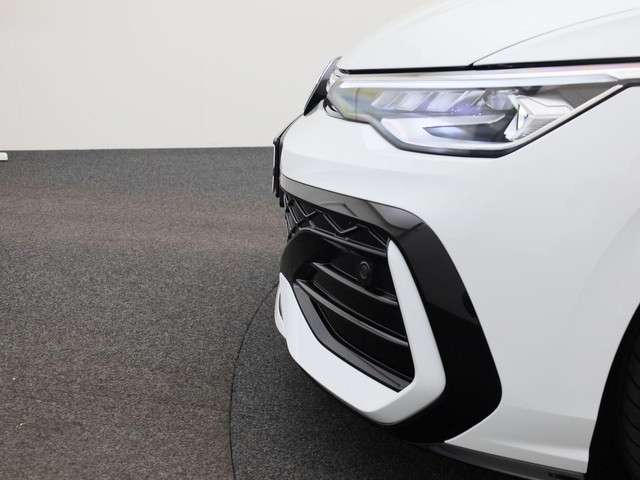 Volkswagen Golf 2024 Benzine