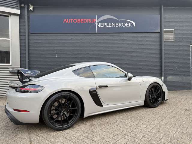 Porsche 718 3