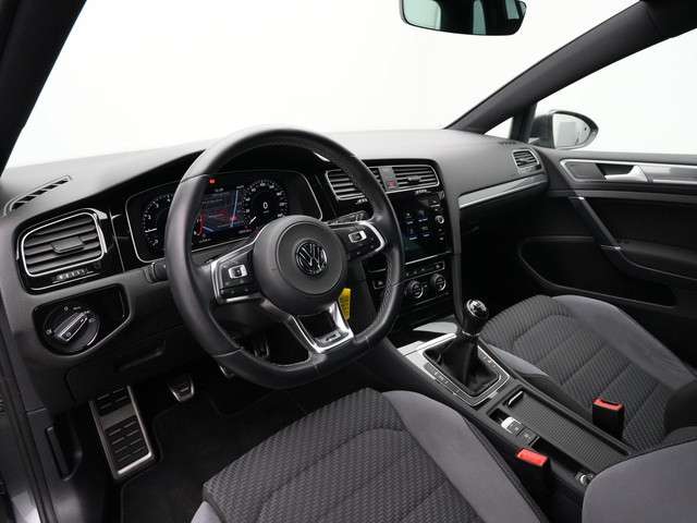 Volkswagen Golf 2