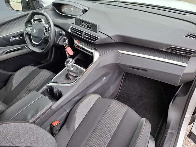 Peugeot 3008 2018 Benzine