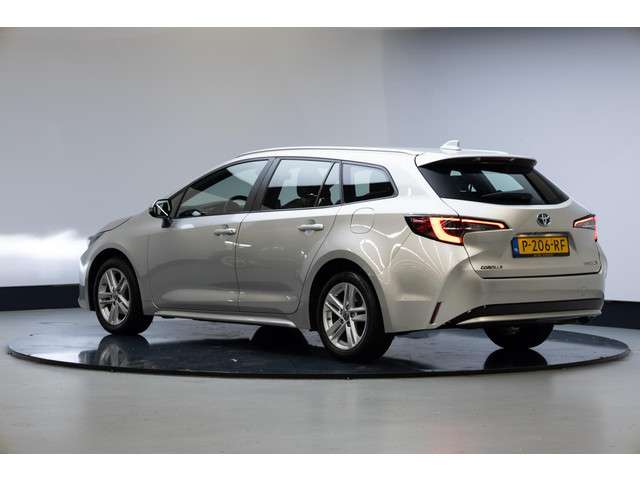 Toyota Corolla Touring Sports 2