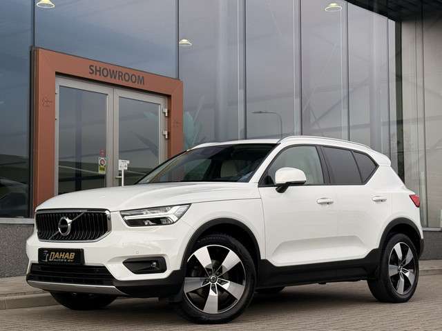 Volvo XC40 1.5 T3 | Pano | Navi | ACC | Achteruitrijcamera | Stoelverwarming | Apple Carplay |
