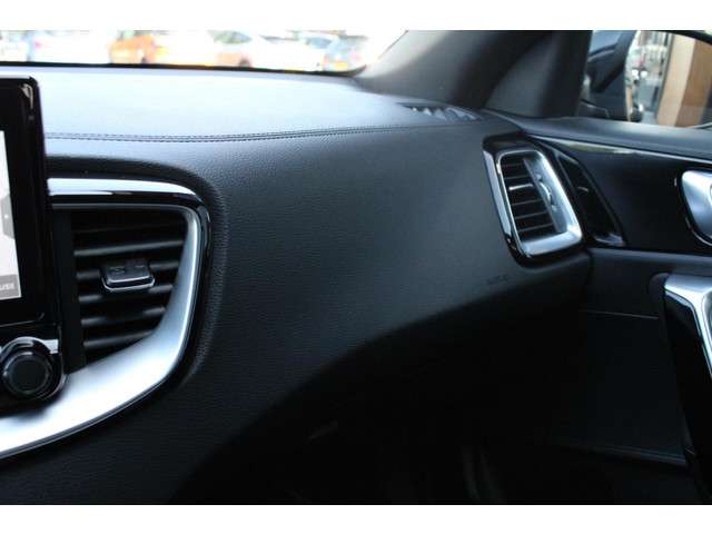 Kia Ceed 2021 Benzine