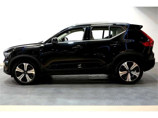 Volvo XC40 3