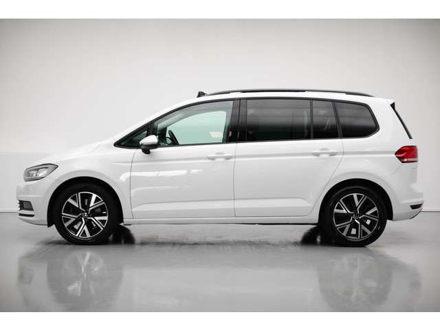 Volkswagen Touran 2