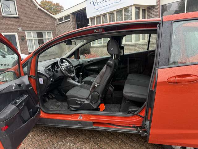Ford B-MAX 3