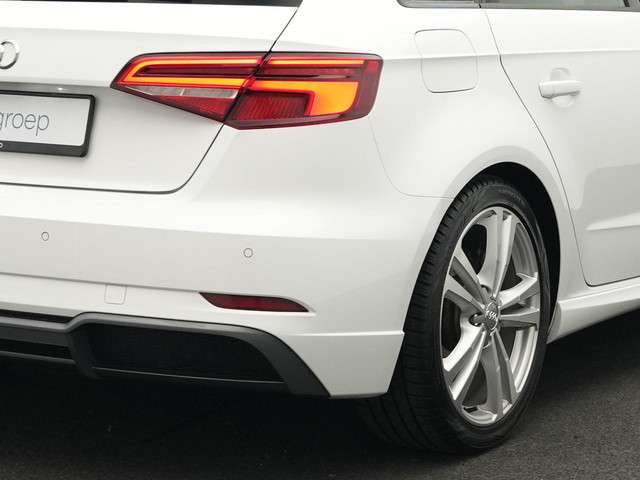 Audi A3 2018 Benzine