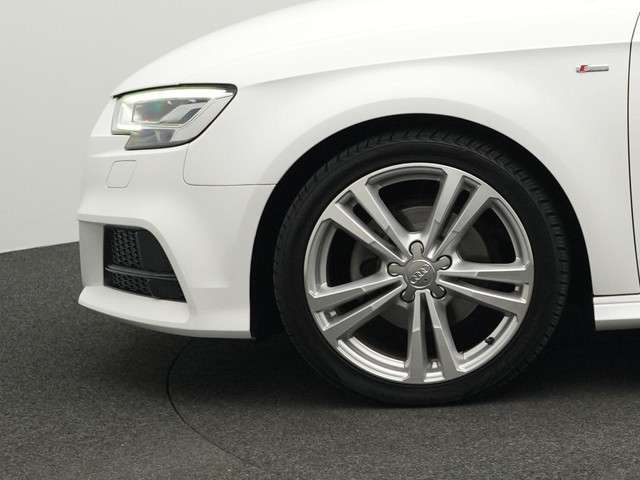 Audi A3 2018 Benzine