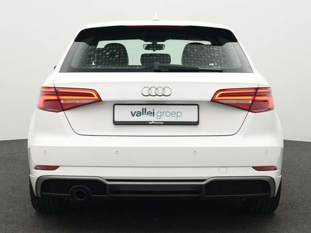 Audi A3 2018 Benzine
