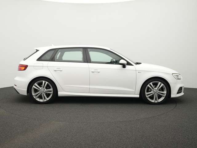 Audi A3 2018 Benzine