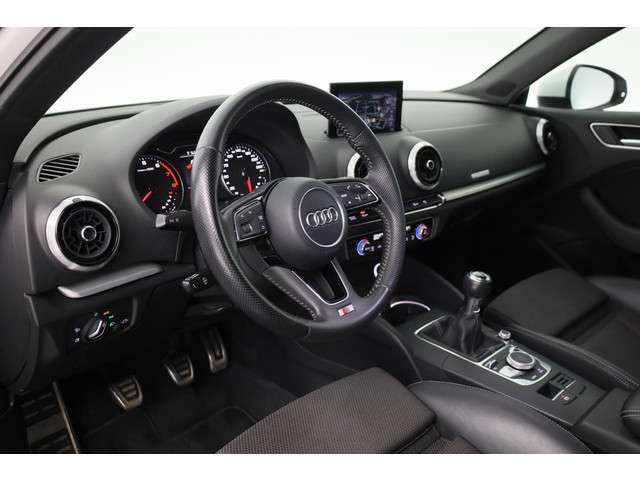 Audi A3 2018 Benzine