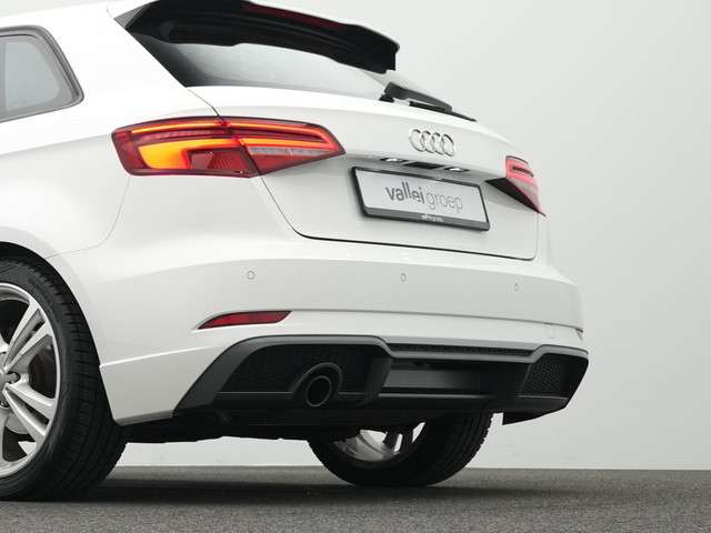 Audi A3 2018 Benzine