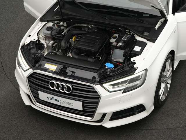 Audi A3 2018 Benzine