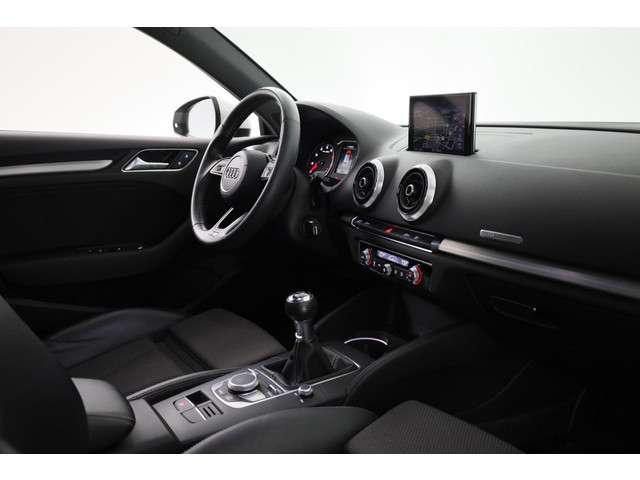 Audi A3 2018 Benzine