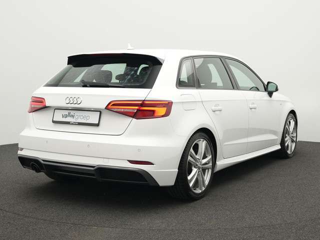 Audi A3 2018 Benzine