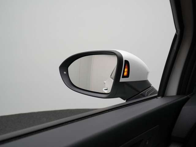 Volkswagen Golf 2024 Benzine