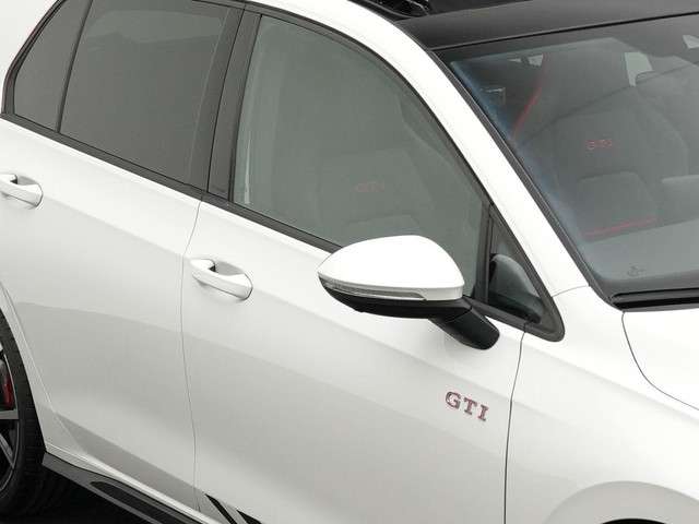 Volkswagen Golf 2024 Benzine