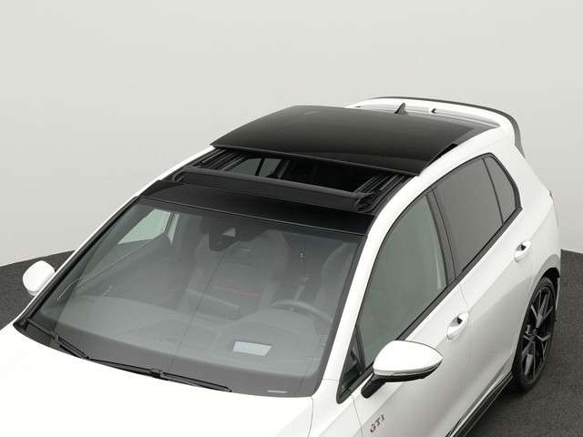 Volkswagen Golf 2024 Benzine