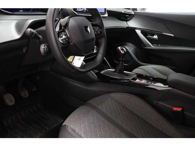 Peugeot 2008 2024 Benzine