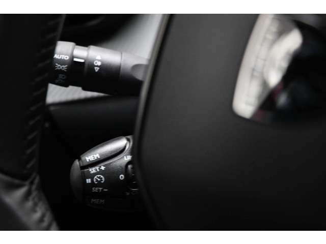 Peugeot 2008 2024 Benzine