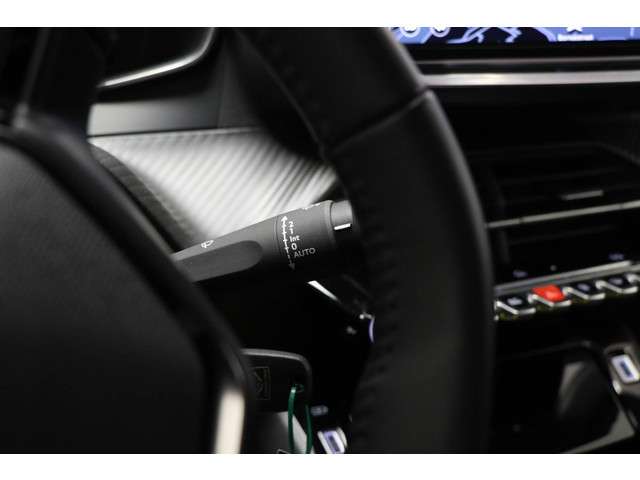 Peugeot 2008 2024 Benzine