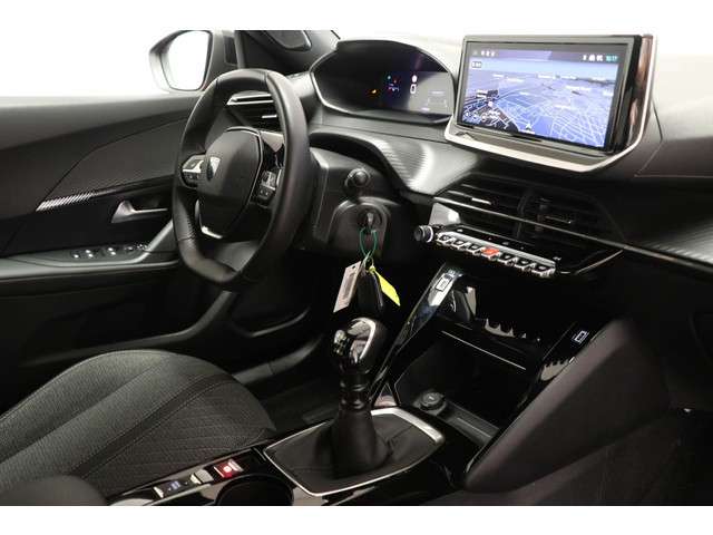 Peugeot 2008 2024 Benzine