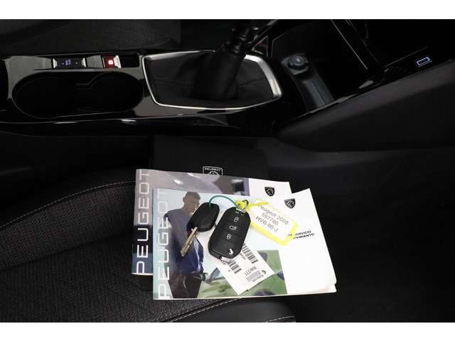 Peugeot 2008 2024 Benzine