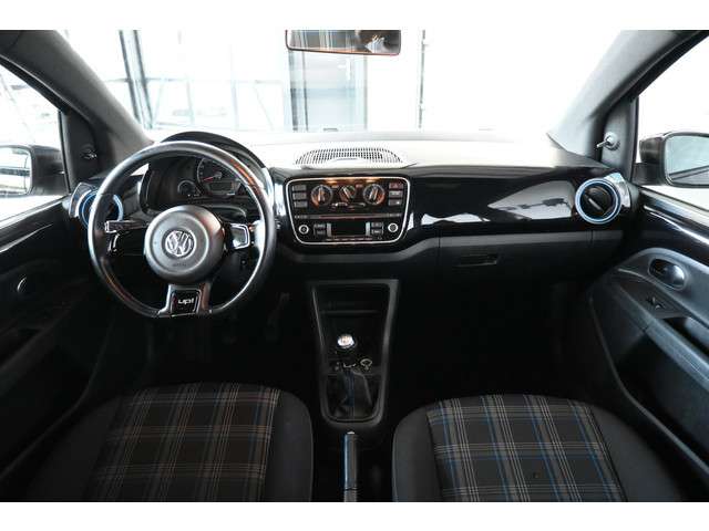 Volkswagen up! 2