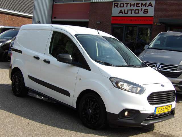 Ford Transit Courier Benzine Ford Transit Courier Benzine