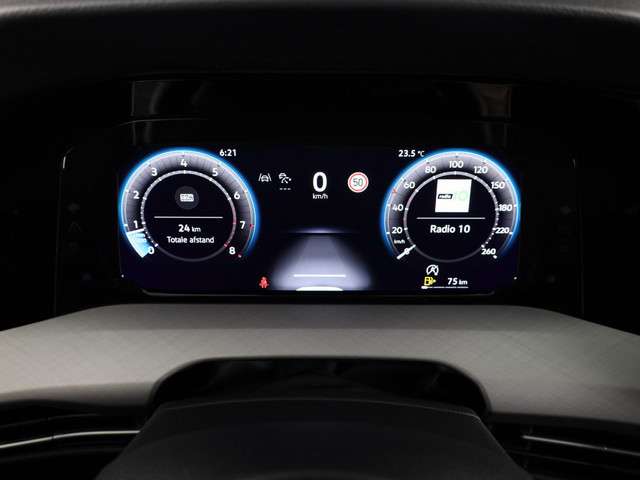 Volkswagen Golf 2025 Benzine