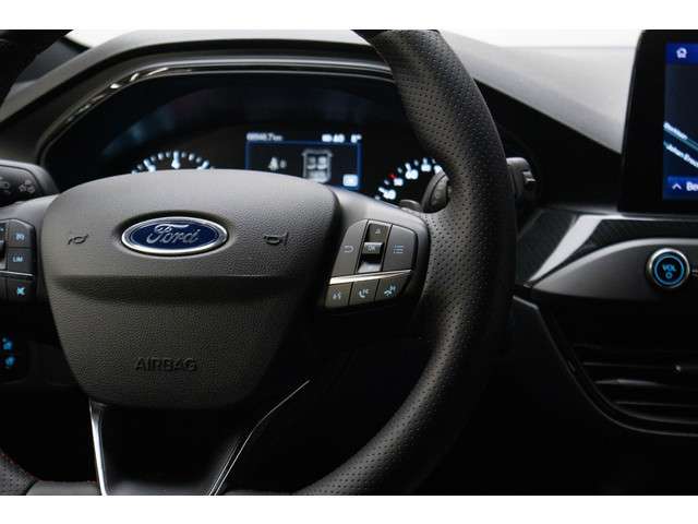 Ford Focus 2022 Benzine