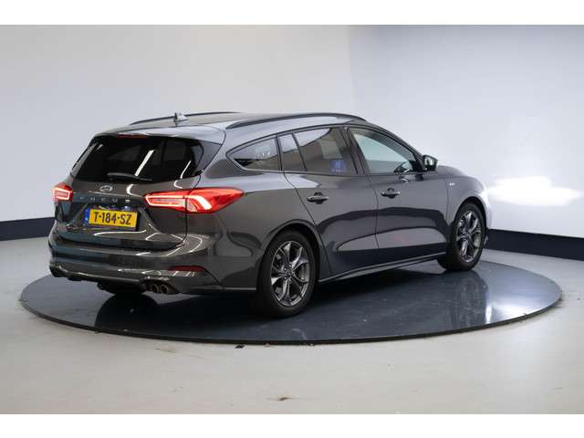 Ford Focus 2022 Benzine