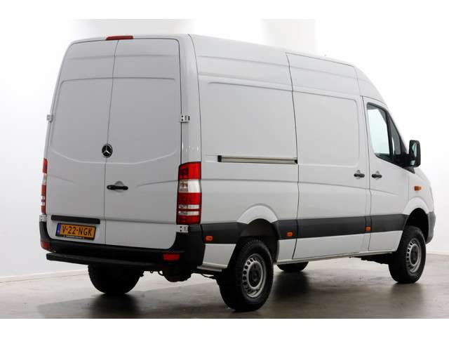 Mercedes-Benz Sprinter 2