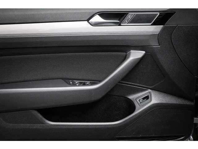 Volkswagen Passat 2021 Benzine