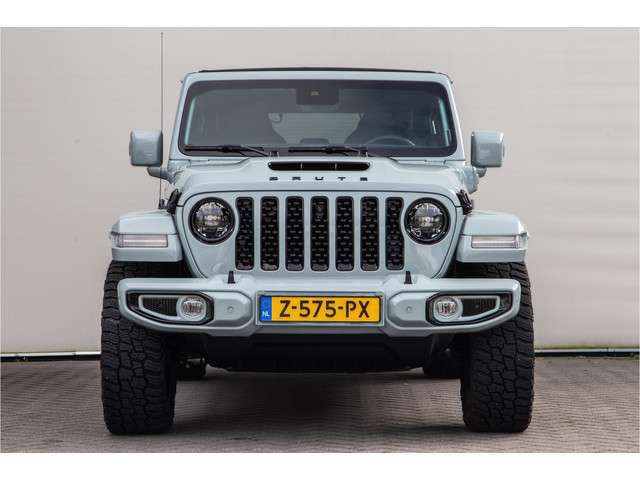Jeep Wrangler 3
