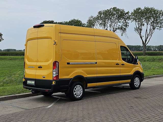 Ford E-Transit 3