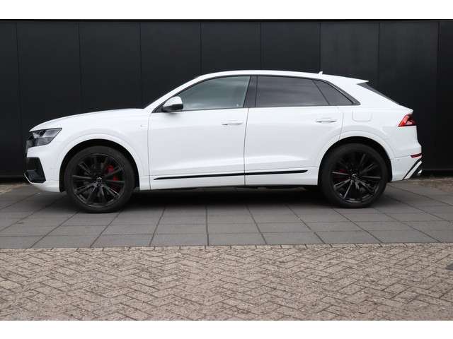 Audi Q8 2