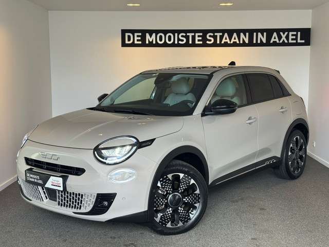 Fiat 600 1.2 Hybrid La Prima