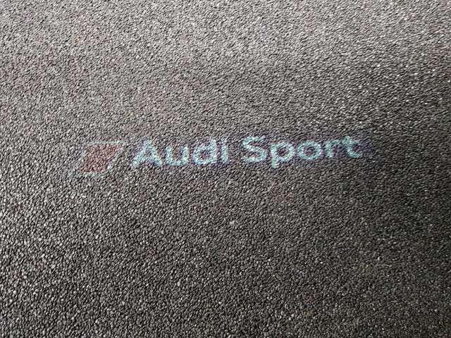 Audi Q8 2021 Benzine