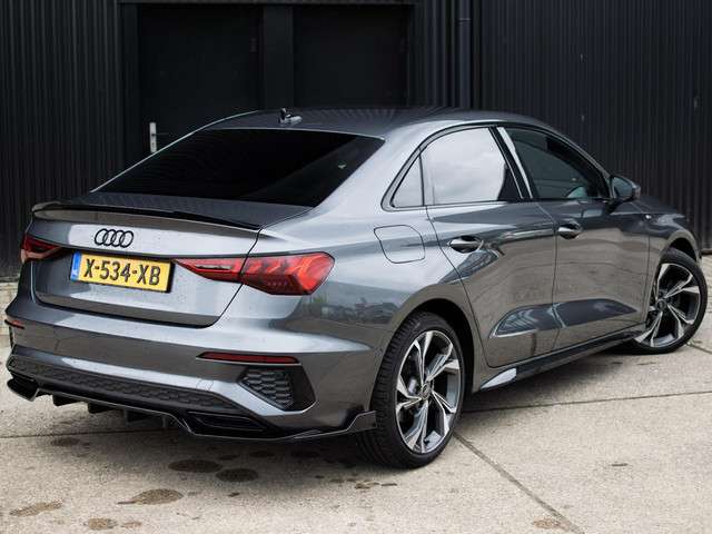 Audi A3 2023 Benzine