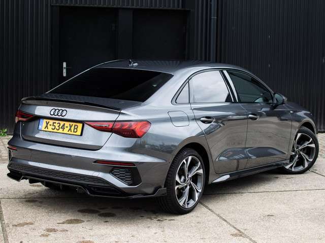 Audi A3 2023 Benzine