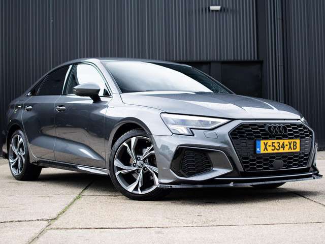 Audi A3 2023 Benzine