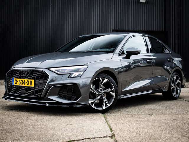 Audi A3 2023 Benzine