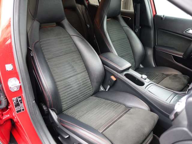 Mercedes-Benz GLA 3