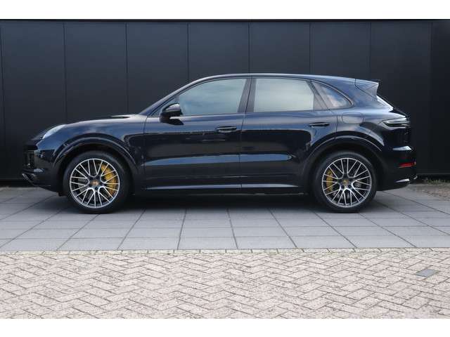Porsche Cayenne 2