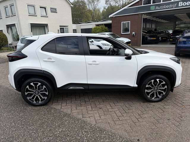 Toyota Yaris Cross 2